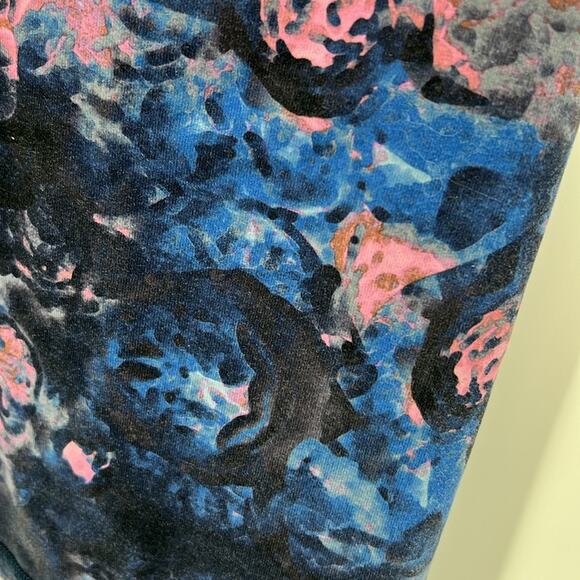 Lululemon Power Y Tank Top with built in bra - Blue/Pink - 6 - Picture 3 of 6